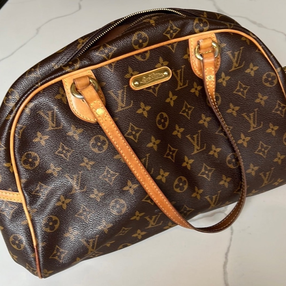 SOLD‼️‼️‼️‼️‼️💯Authentic Louis Vuitton Montorgueil PM bag